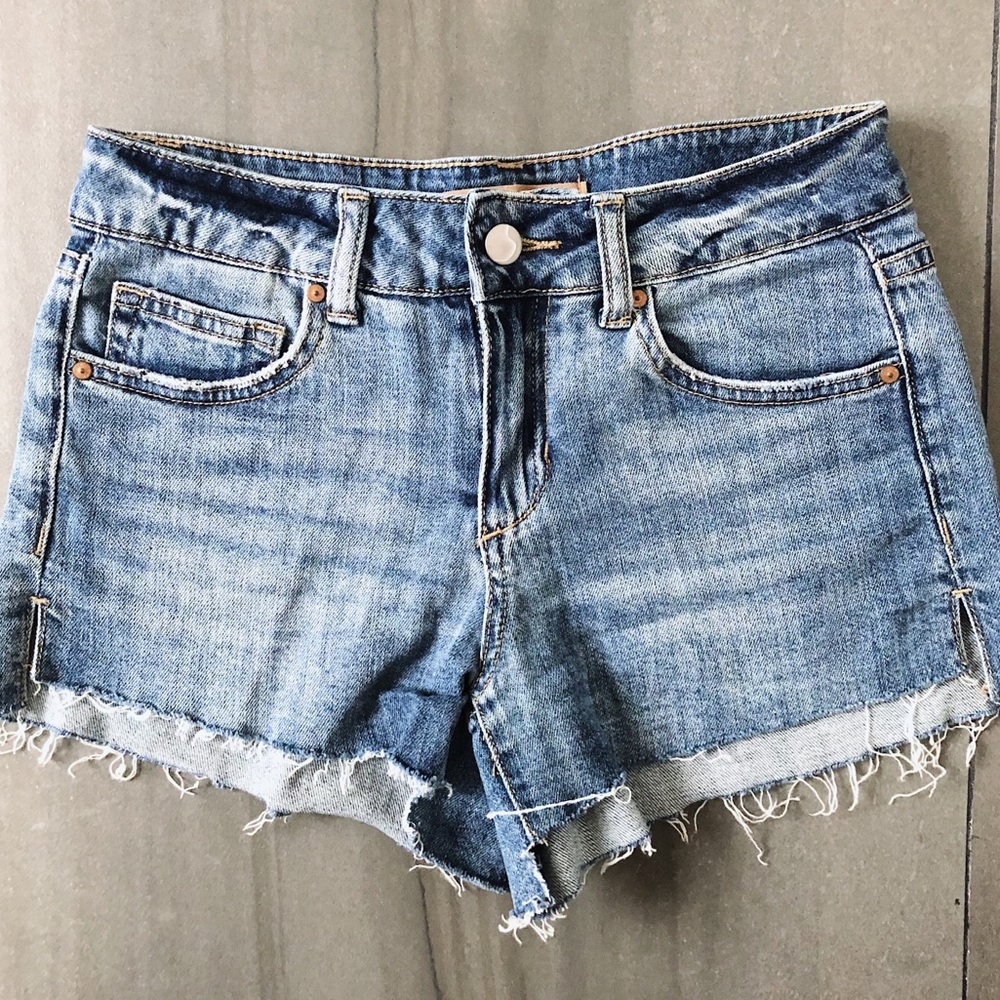 Joe's Jeans Cut Off Ozzie Shorts in Alma Size 24